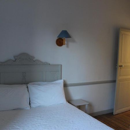 Les Mouettes Bed & Breakfast Saint-Suliac Exterior photo