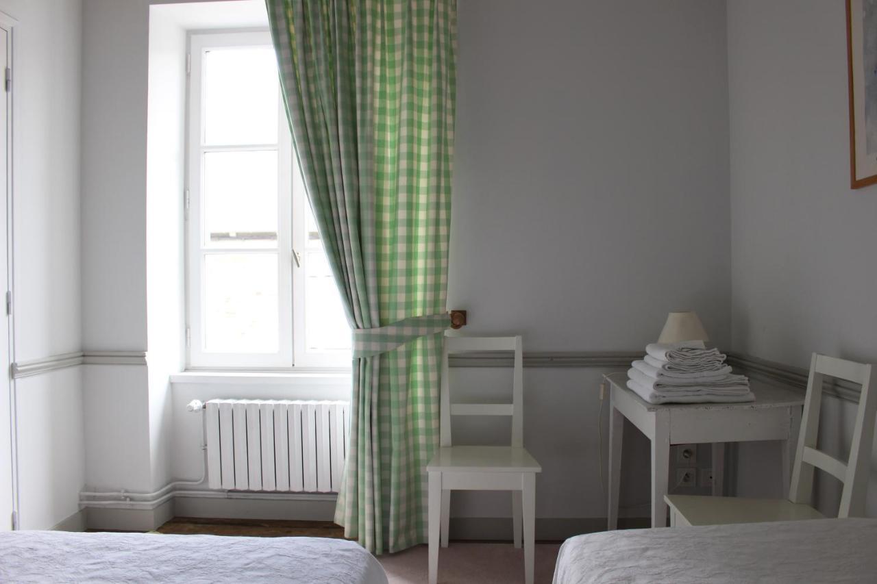 Les Mouettes Bed & Breakfast Saint-Suliac Exterior photo